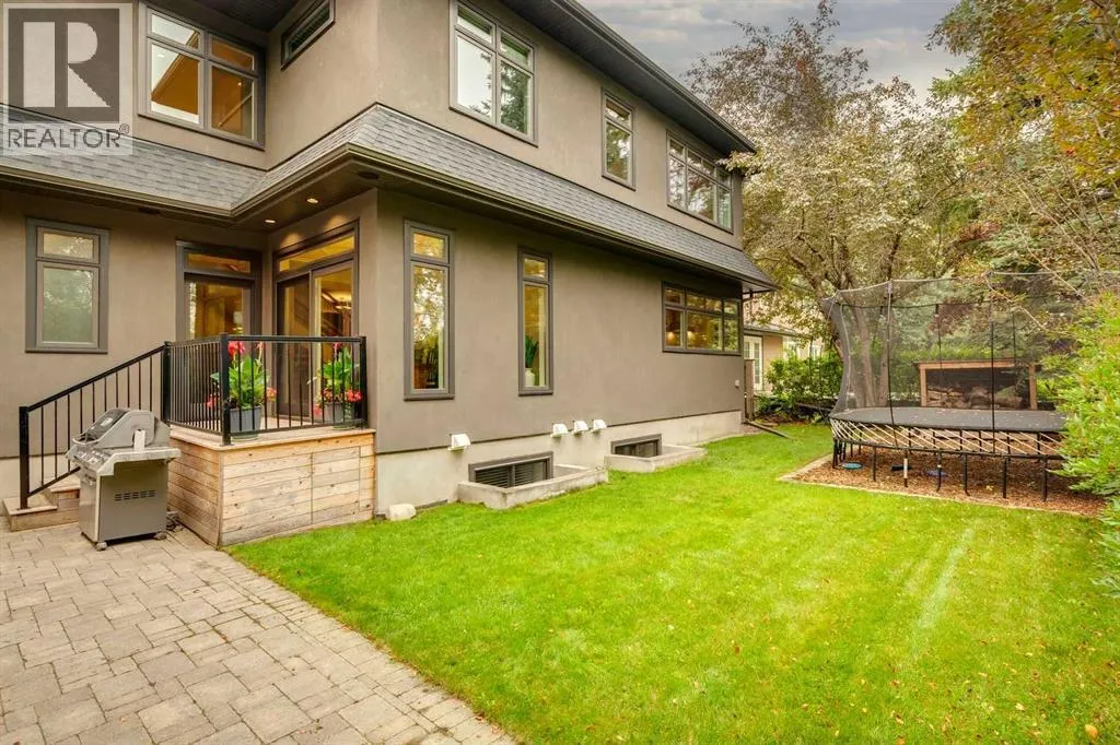 16 Varal Place NW