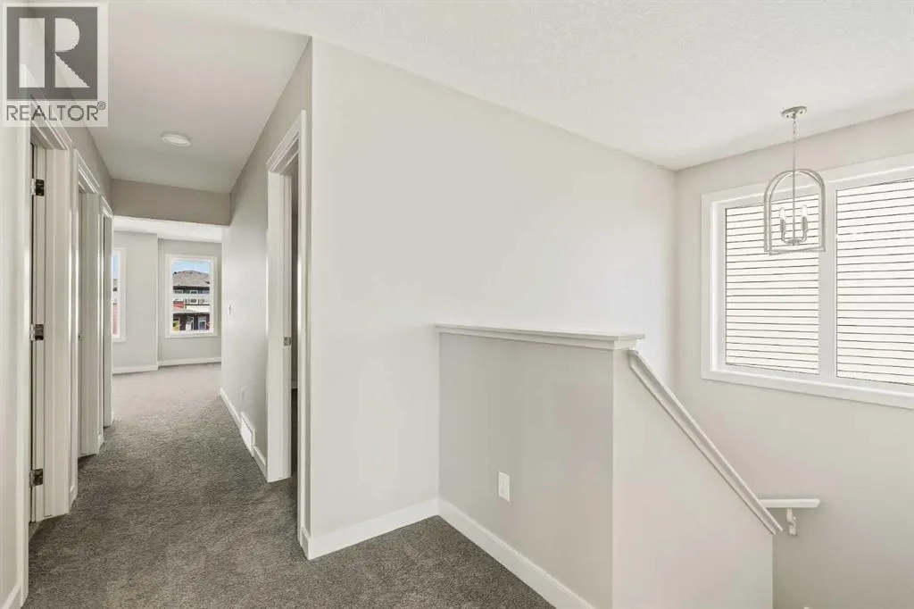 63 Belvedere Crescent SE