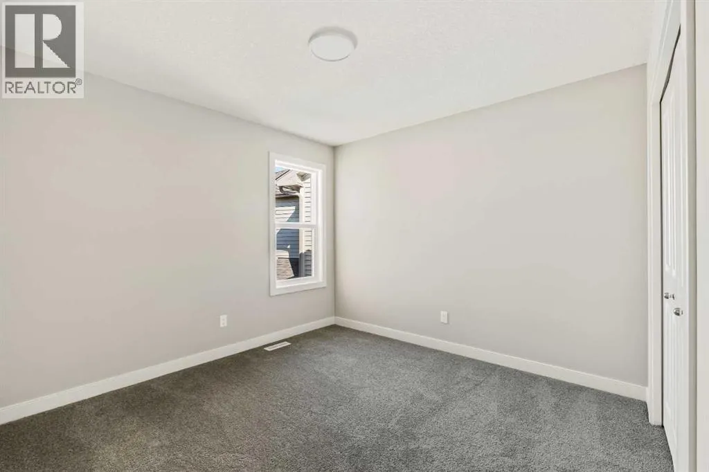 63 Belvedere Crescent SE