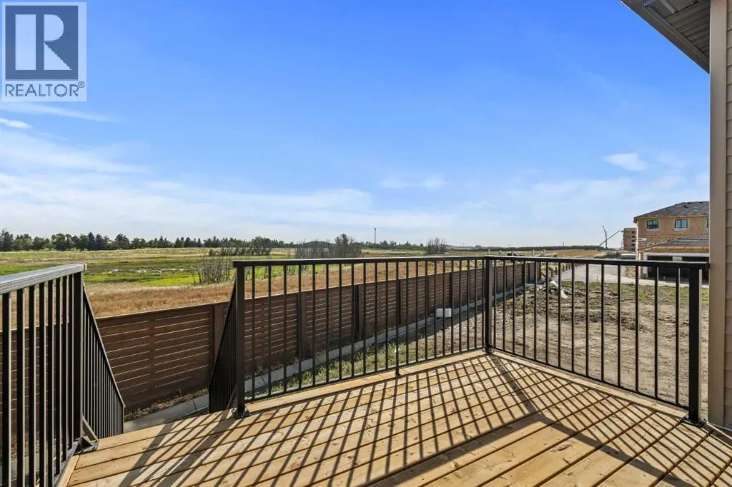 63 Belvedere Crescent SE