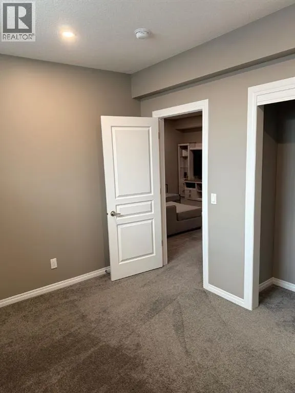 72 Cranarch Crescent SE