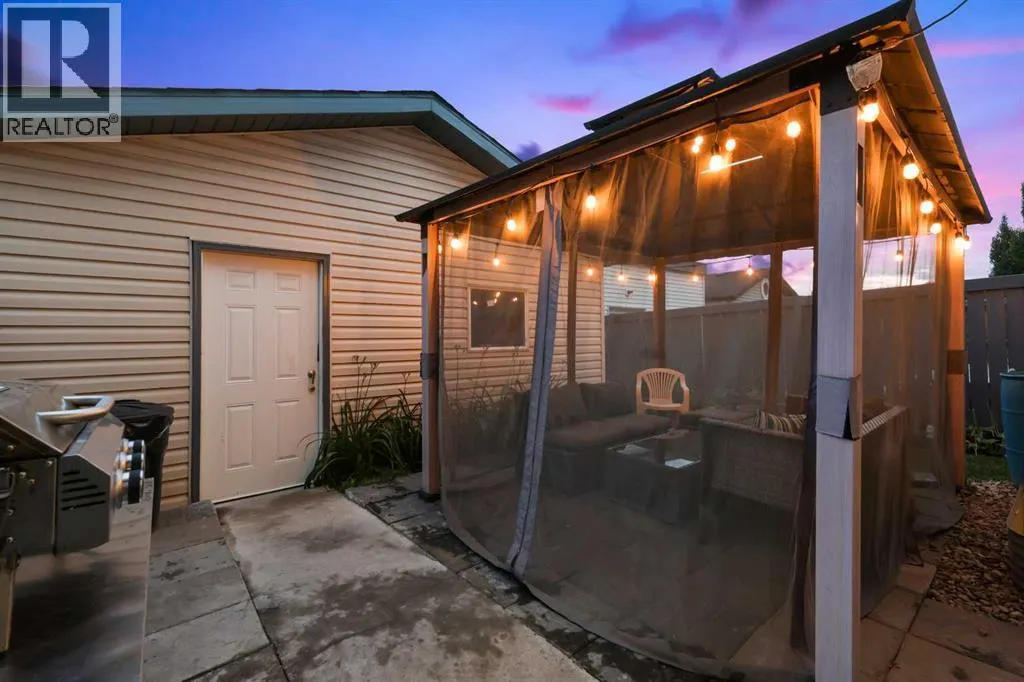 35 Prestwick Place SE