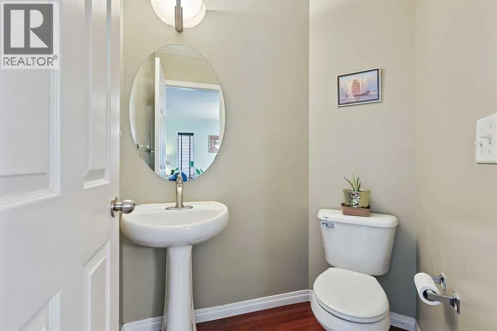 35 Prestwick Place SE