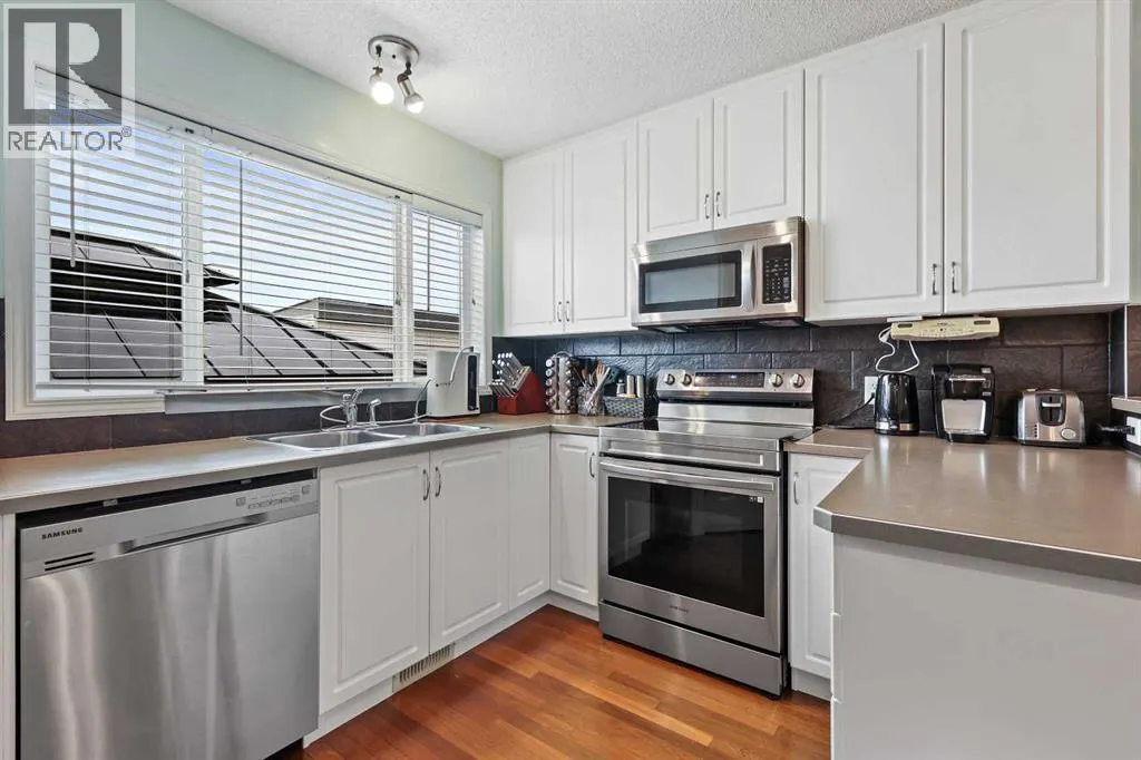 35 Prestwick Place SE