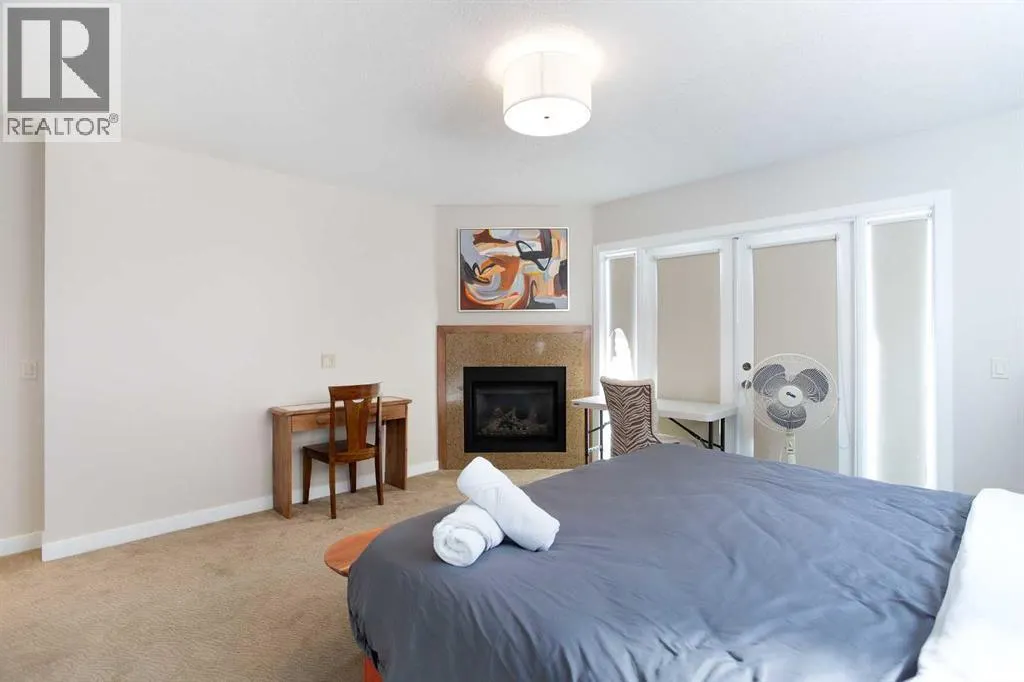 102, 814 Memorial Drive NW