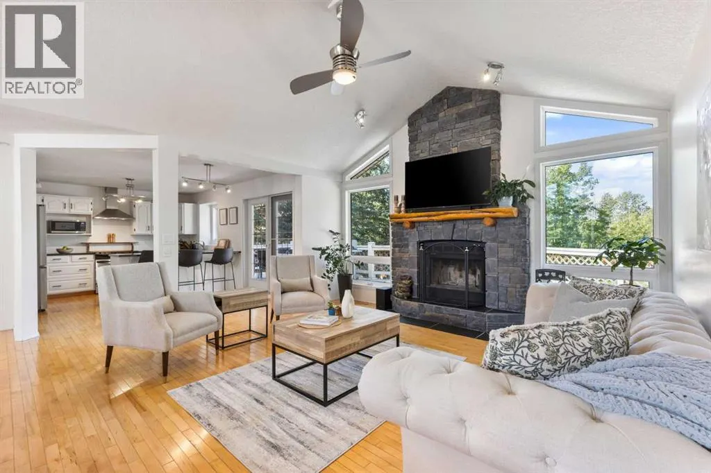 2 Riverside Place