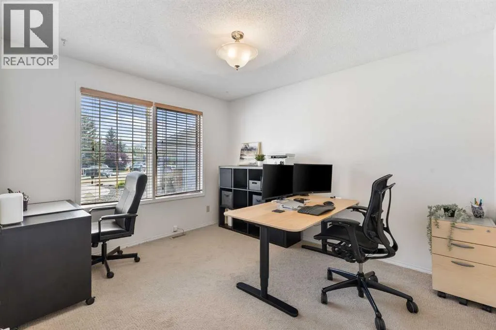 2 Riverside Place