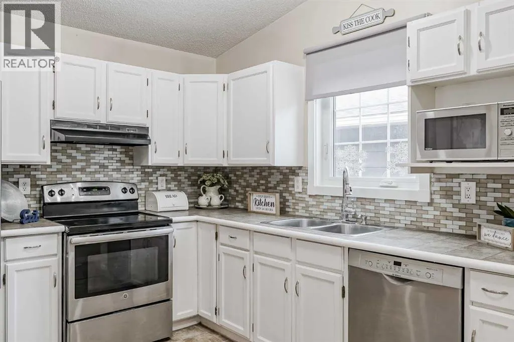 5 Shawinigan Rise SW