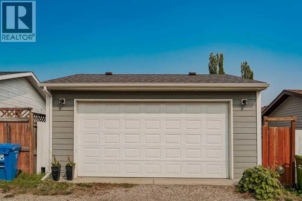 5 Shawinigan Rise SW