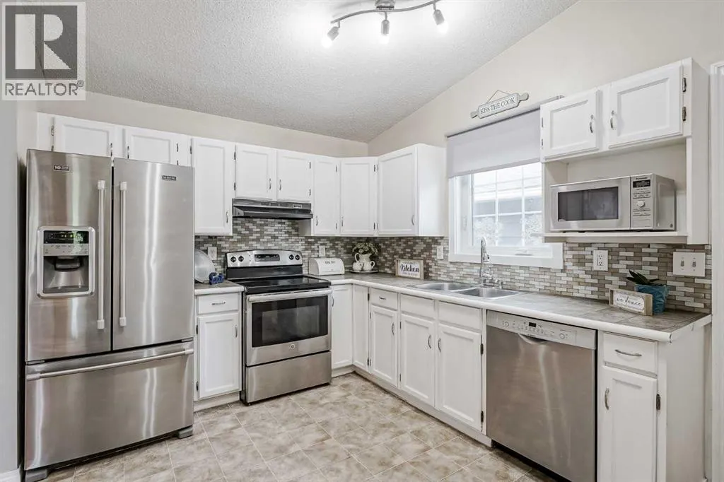 5 Shawinigan Rise SW