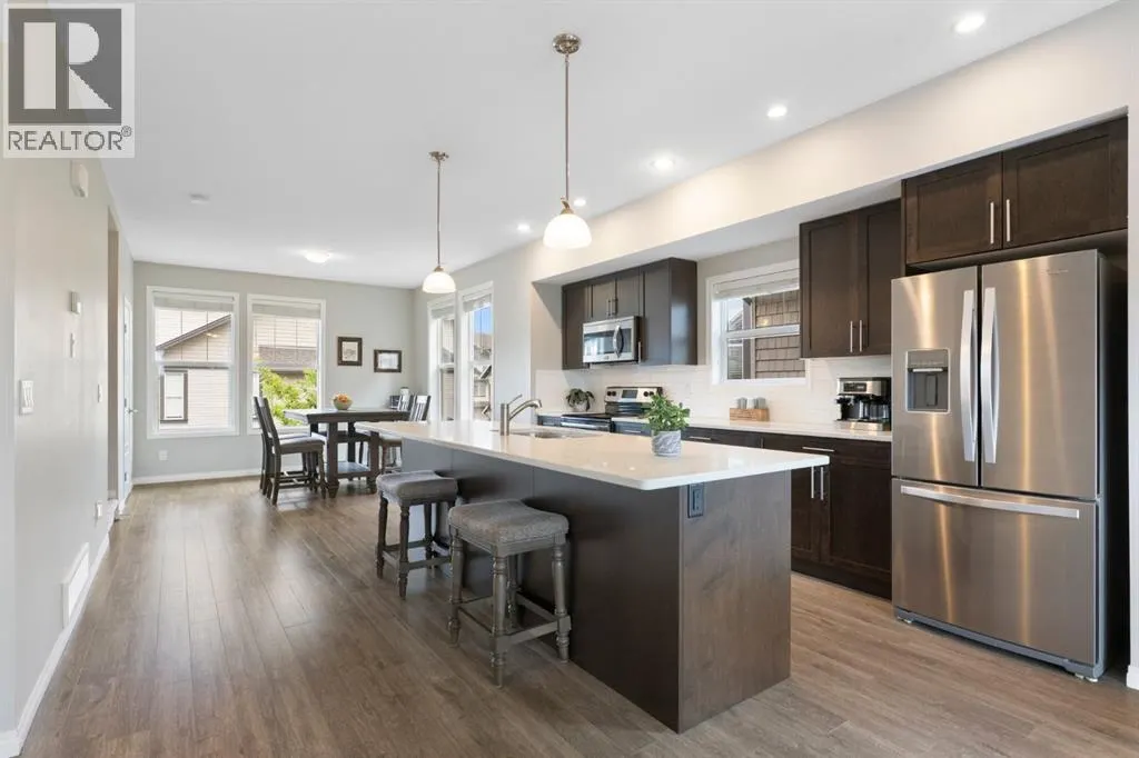 1901, 280 Williamstown Close NW