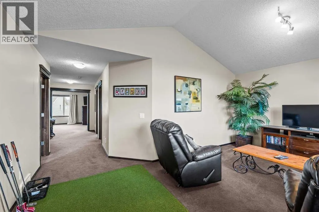 22 West Pointe Manor