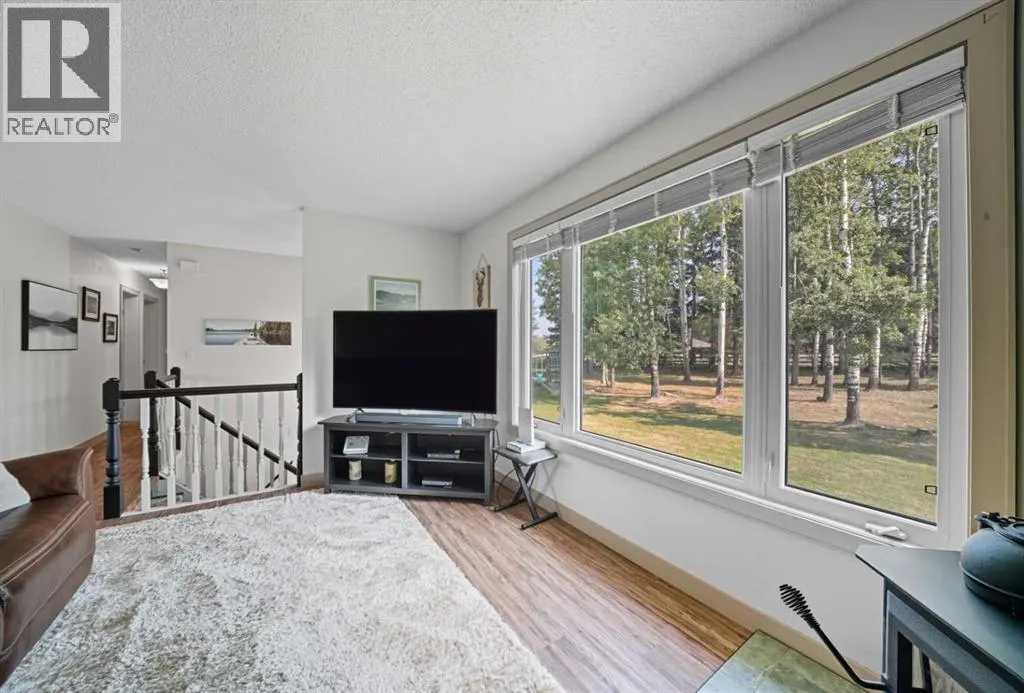 390050 RANGE ROAD 8-4