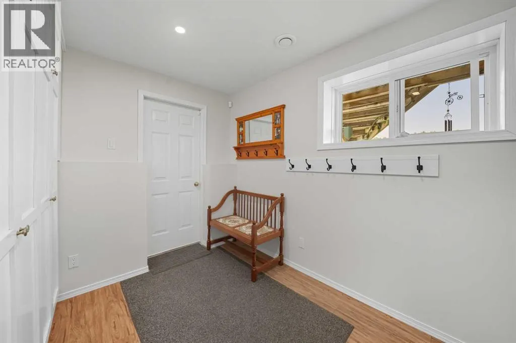 390050 RANGE ROAD 8-4