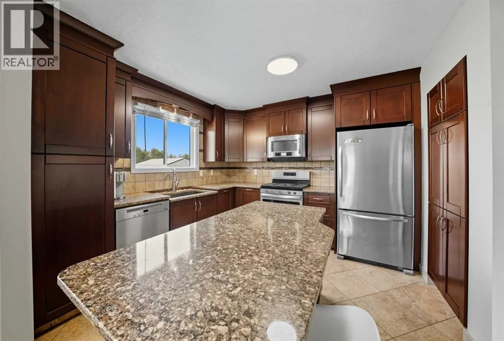 390050 RANGE ROAD 8-4
