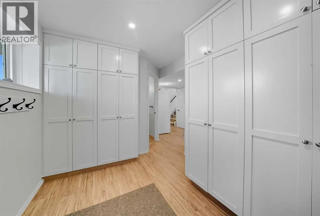 390050 RANGE ROAD 8-4
