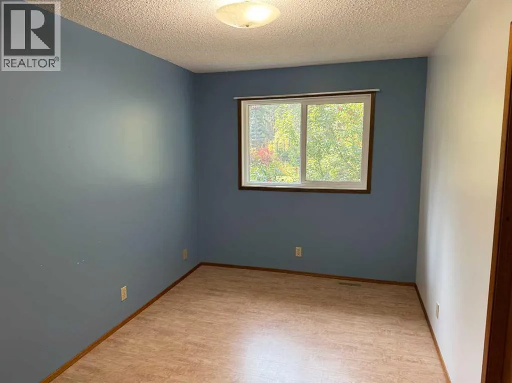 8, 262065 Twp RD 422