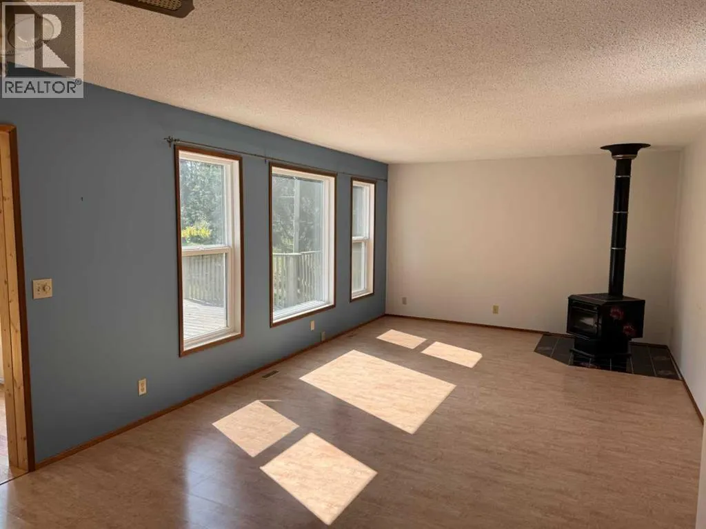 8, 262065 Twp RD 422