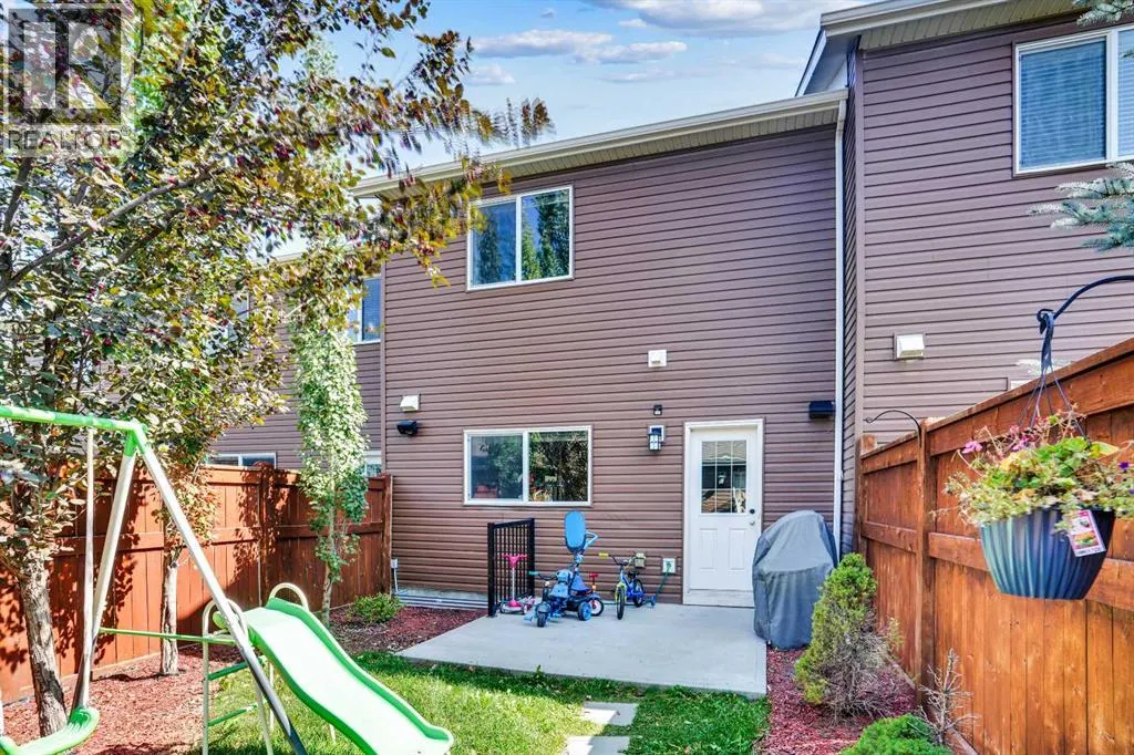 717 Nolan Hill Boulevard NW