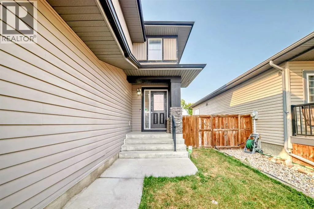 332 Ranch Close