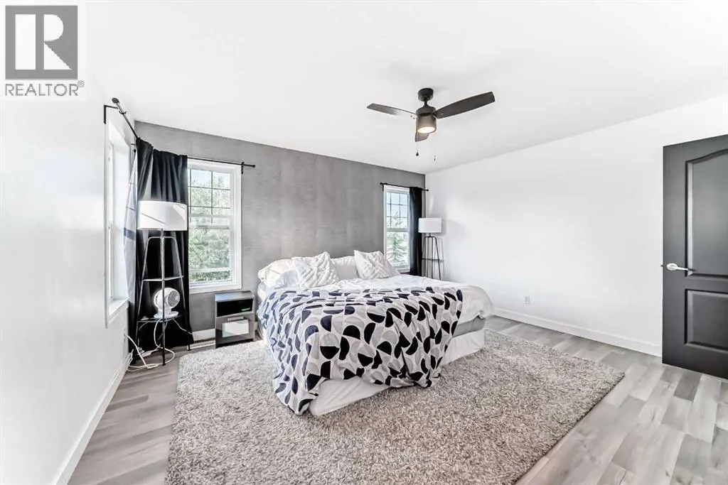 332 Ranch Close