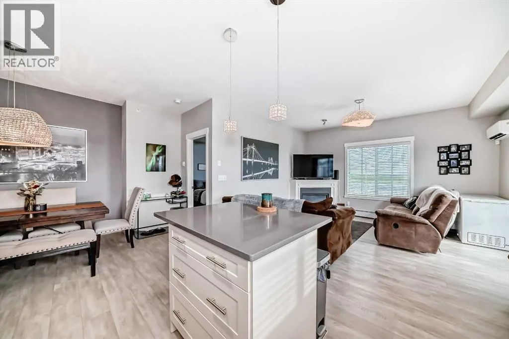 2411, 99 Copperstone Park SE