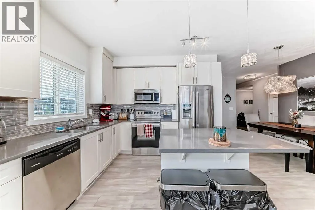 2411, 99 Copperstone Park SE