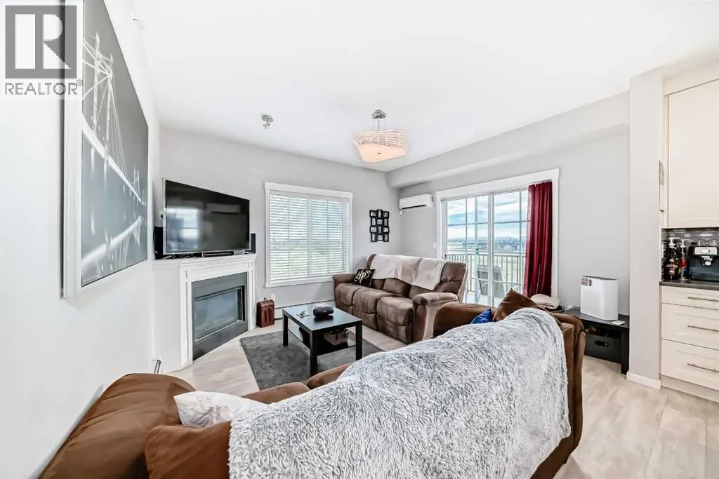 2411, 99 Copperstone Park SE