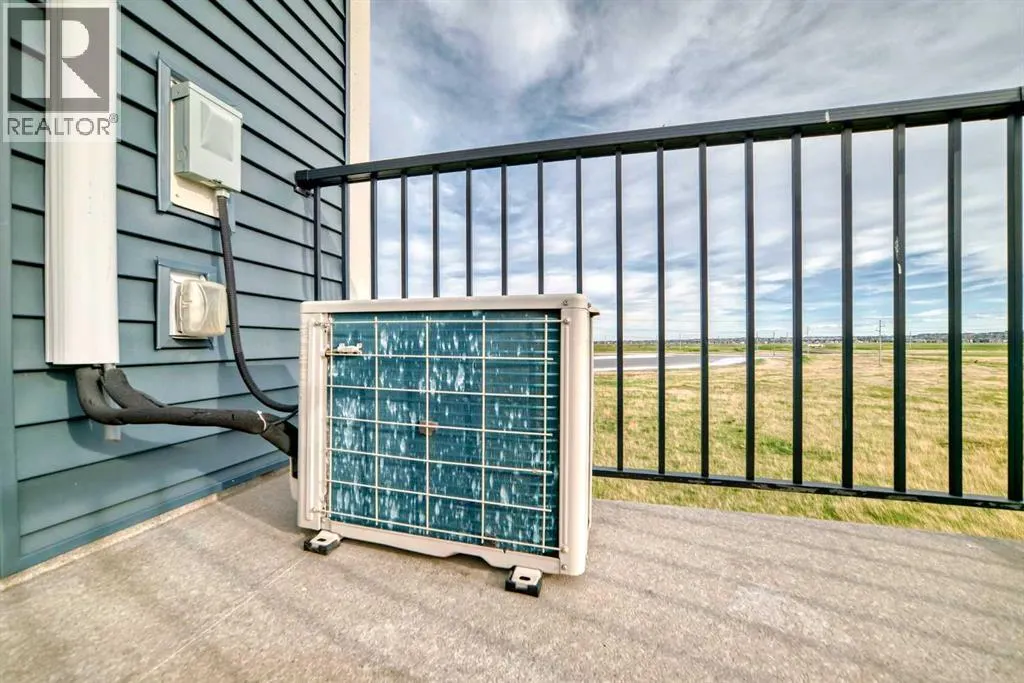 2411, 99 Copperstone Park SE