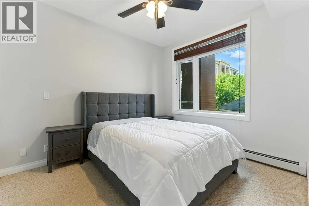 3203, 24 Hemlock Crescent SW