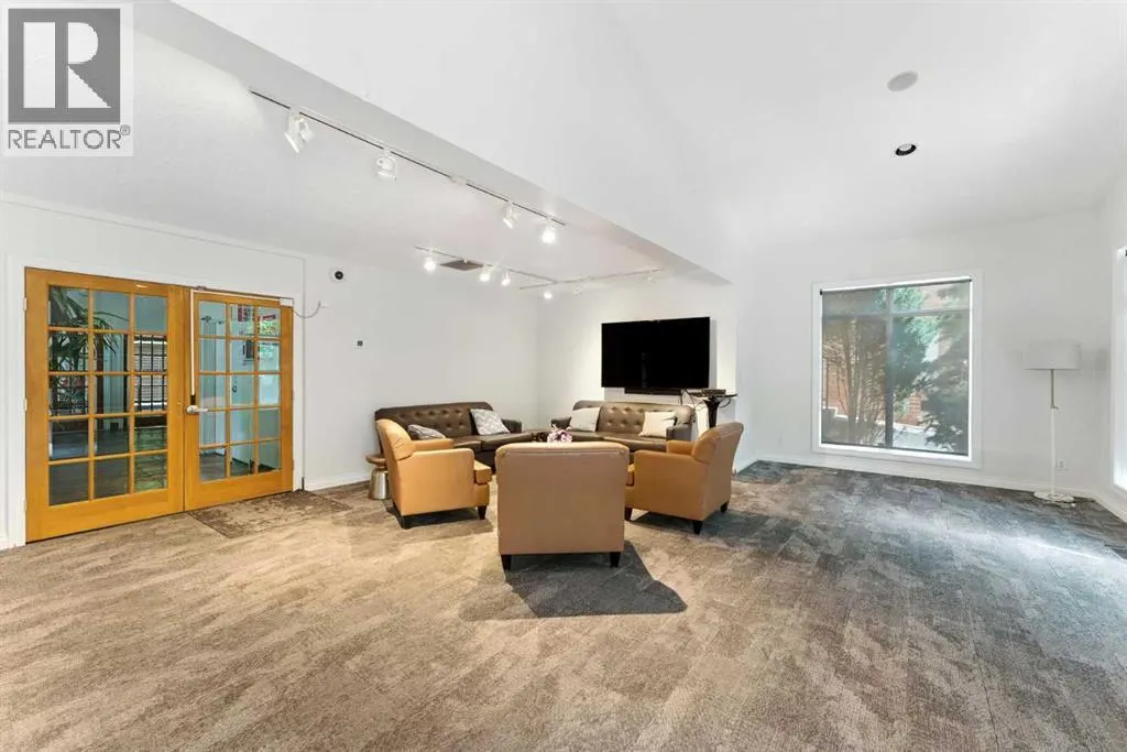 3203, 24 Hemlock Crescent SW