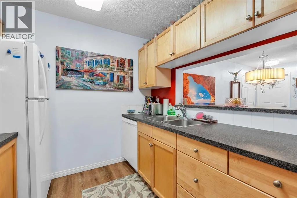 106, 2022 Canyon Meadows Drive SE