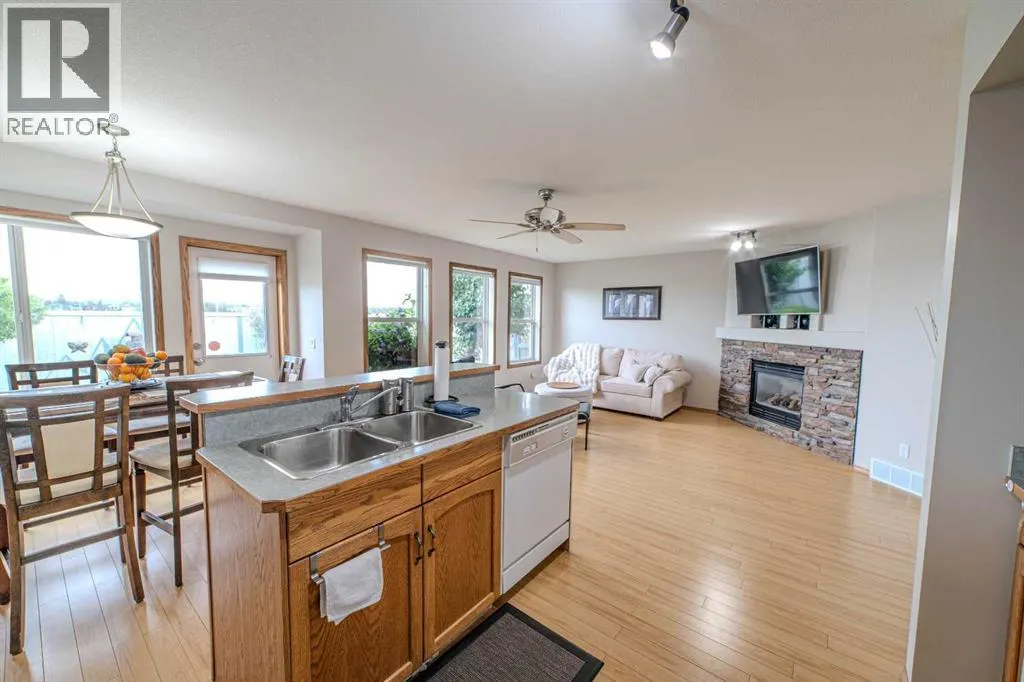 192 Somerglen Common SW