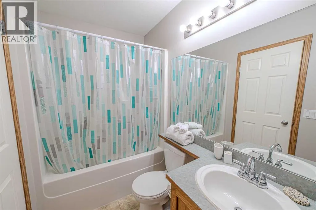 192 Somerglen Common SW