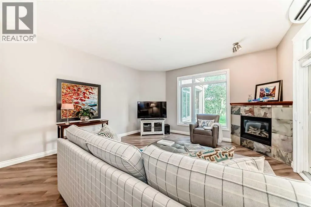7204, 14 Hemlock Crescent SW