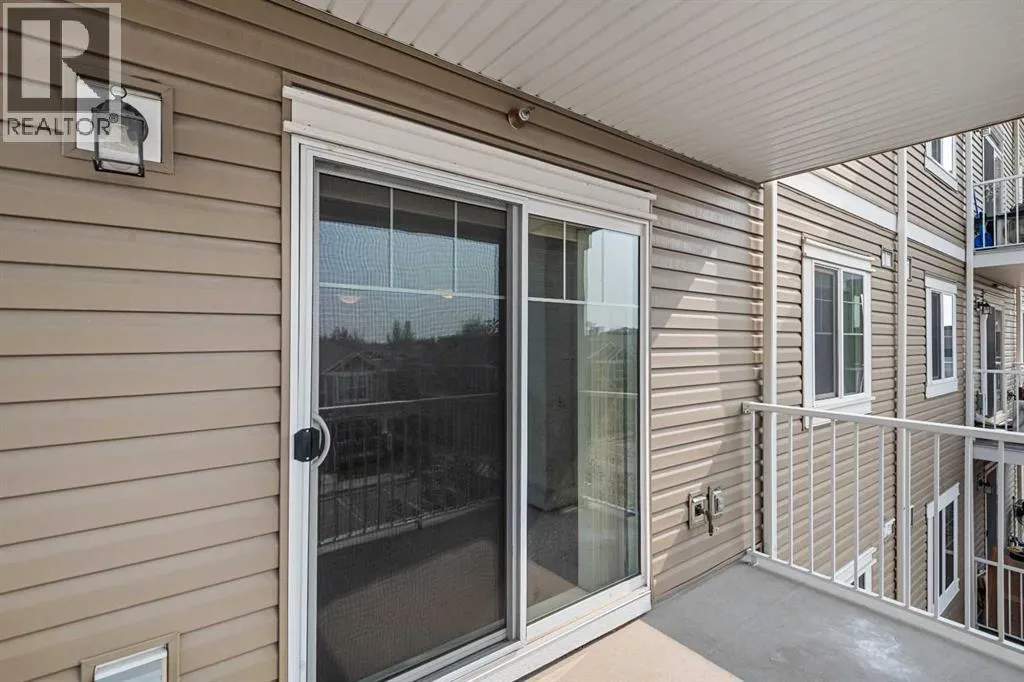305, 406 Cranberry Park SE