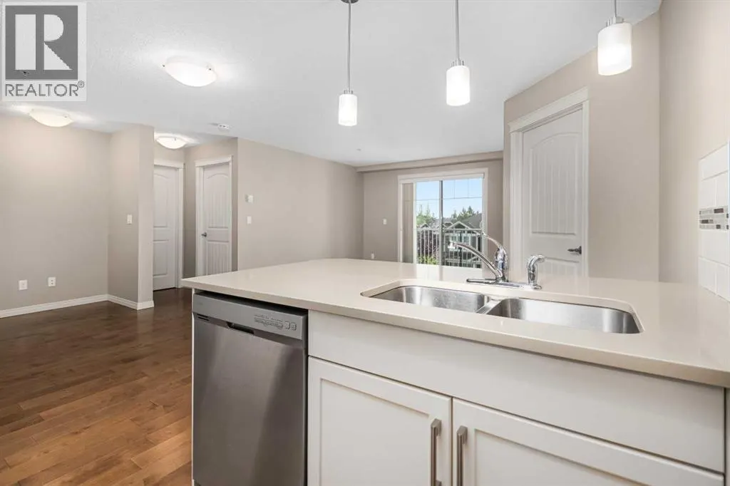 305, 406 Cranberry Park SE