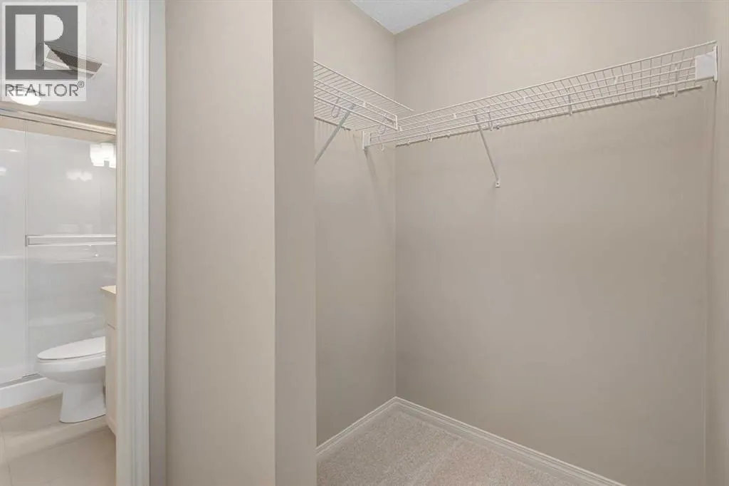 305, 406 Cranberry Park SE