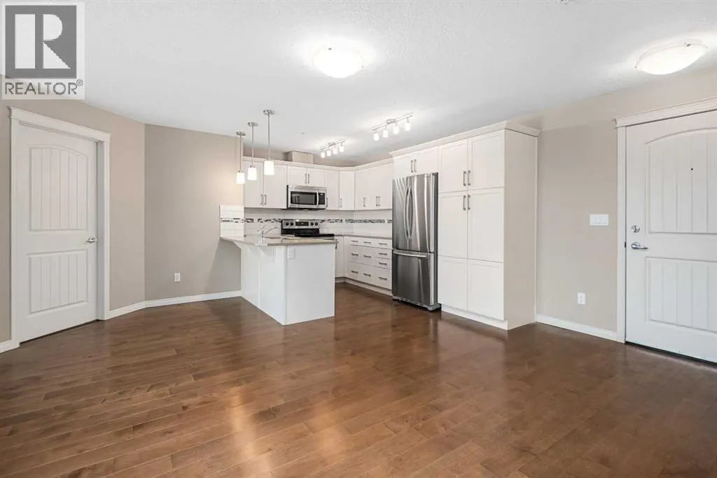 305, 406 Cranberry Park SE
