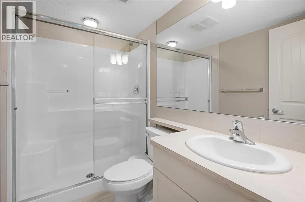 305, 406 Cranberry Park SE