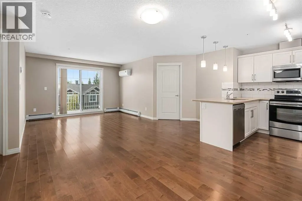 305, 406 Cranberry Park SE