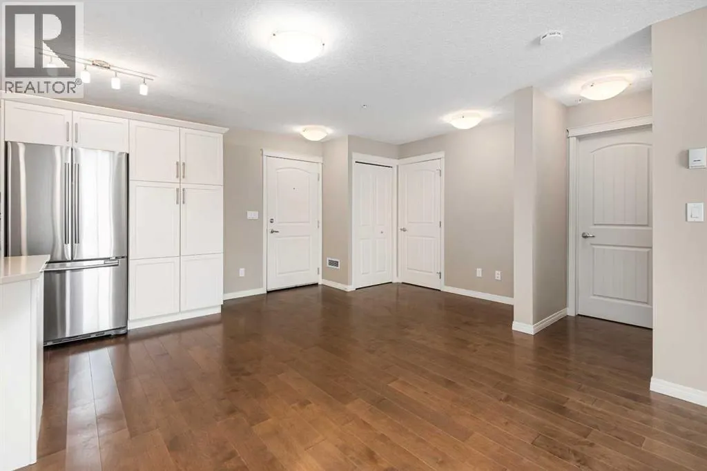 305, 406 Cranberry Park SE