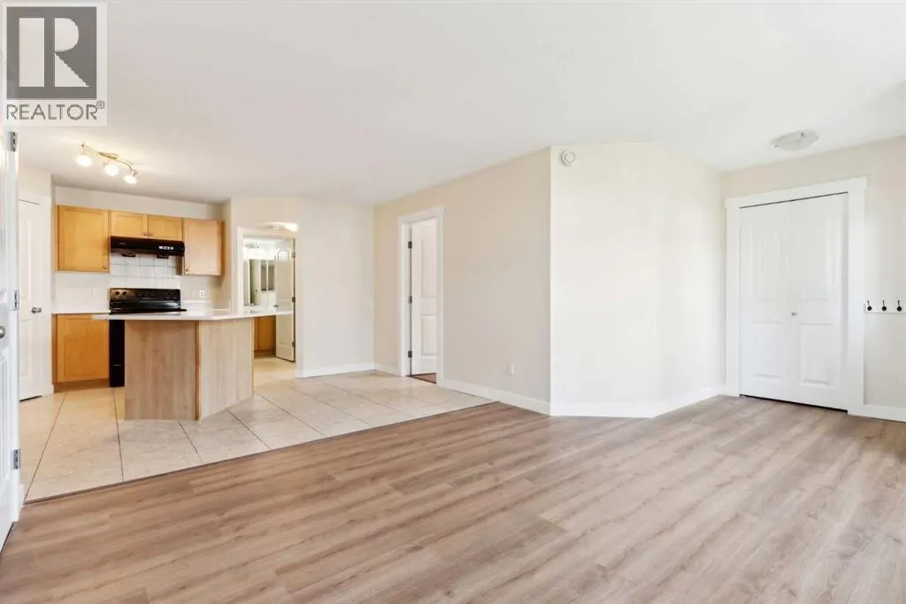 101, 40 Panatella Landing NW