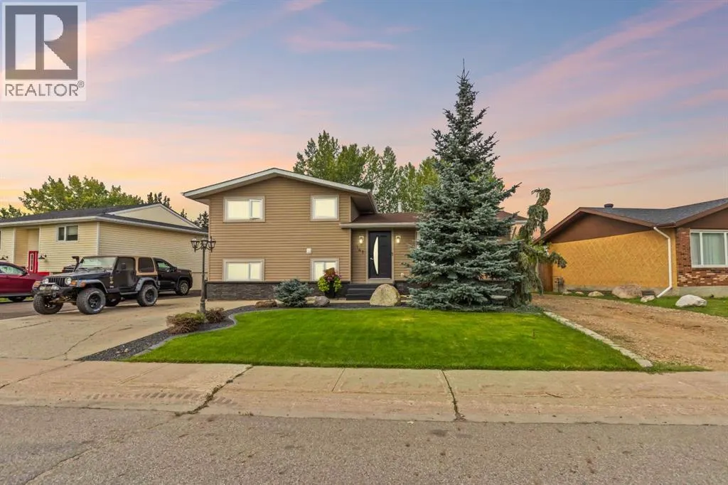 141 Hillcrest Drive