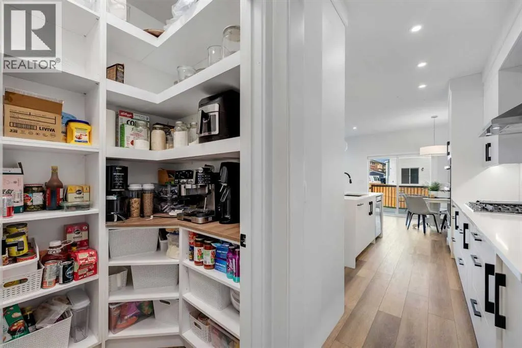 28 Carringvue Passage NW