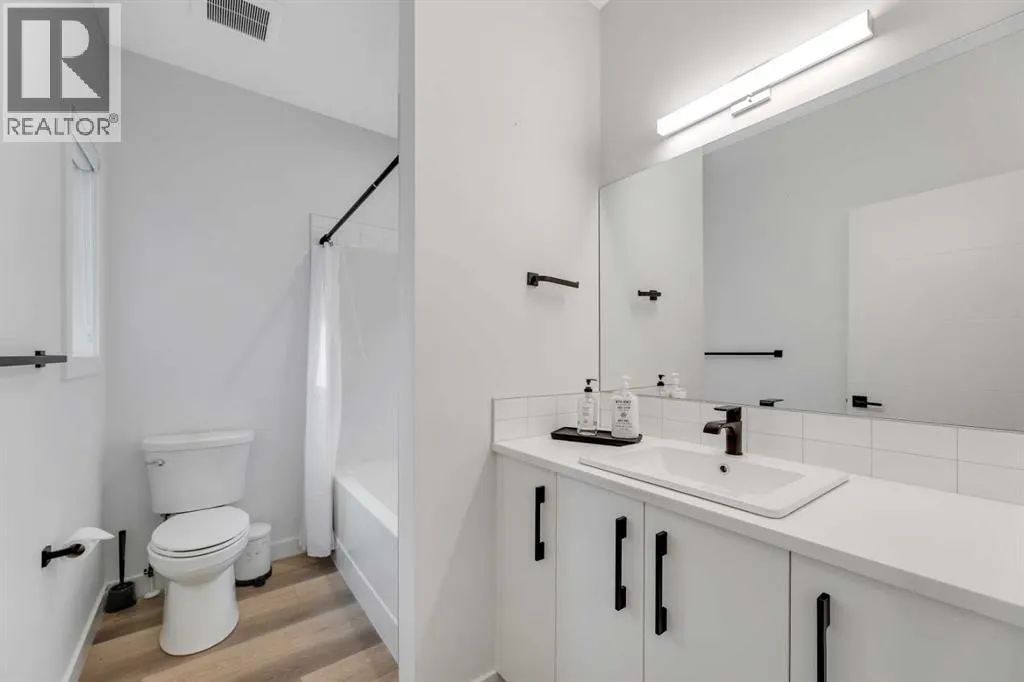 28 Carringvue Passage NW