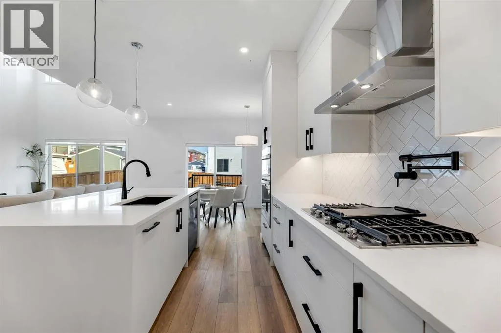 28 Carringvue Passage NW