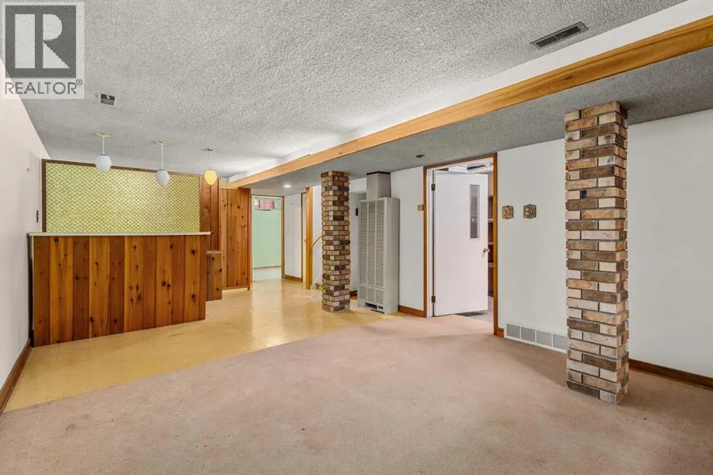 43 canyon Drive NW