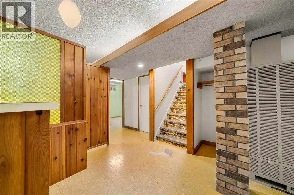 43 canyon Drive NW