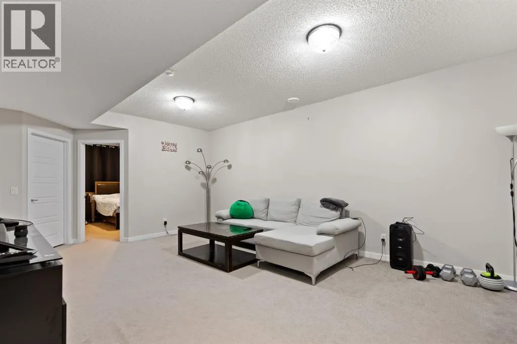 14 Red Embers Crescent NE